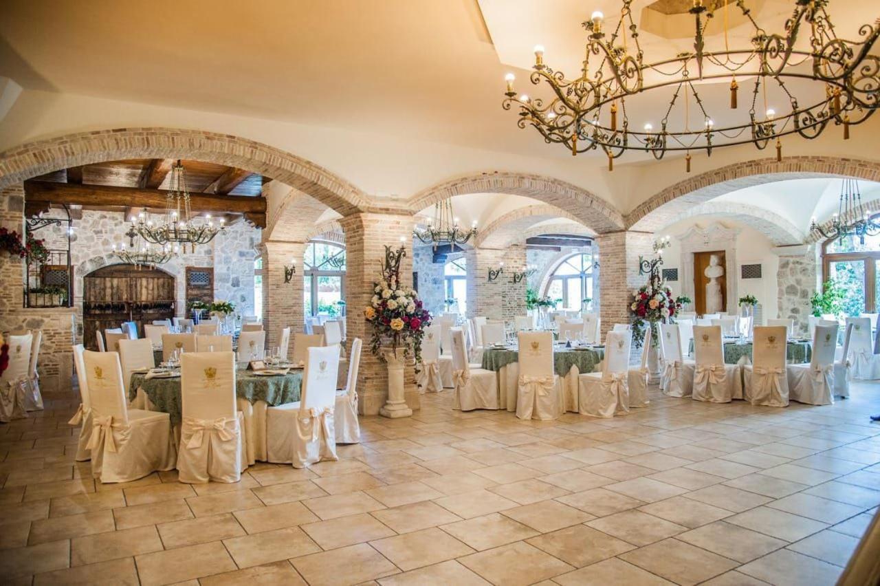 Hotel Ristorante Le Gole Di Ricci Aielli Luaran gambar